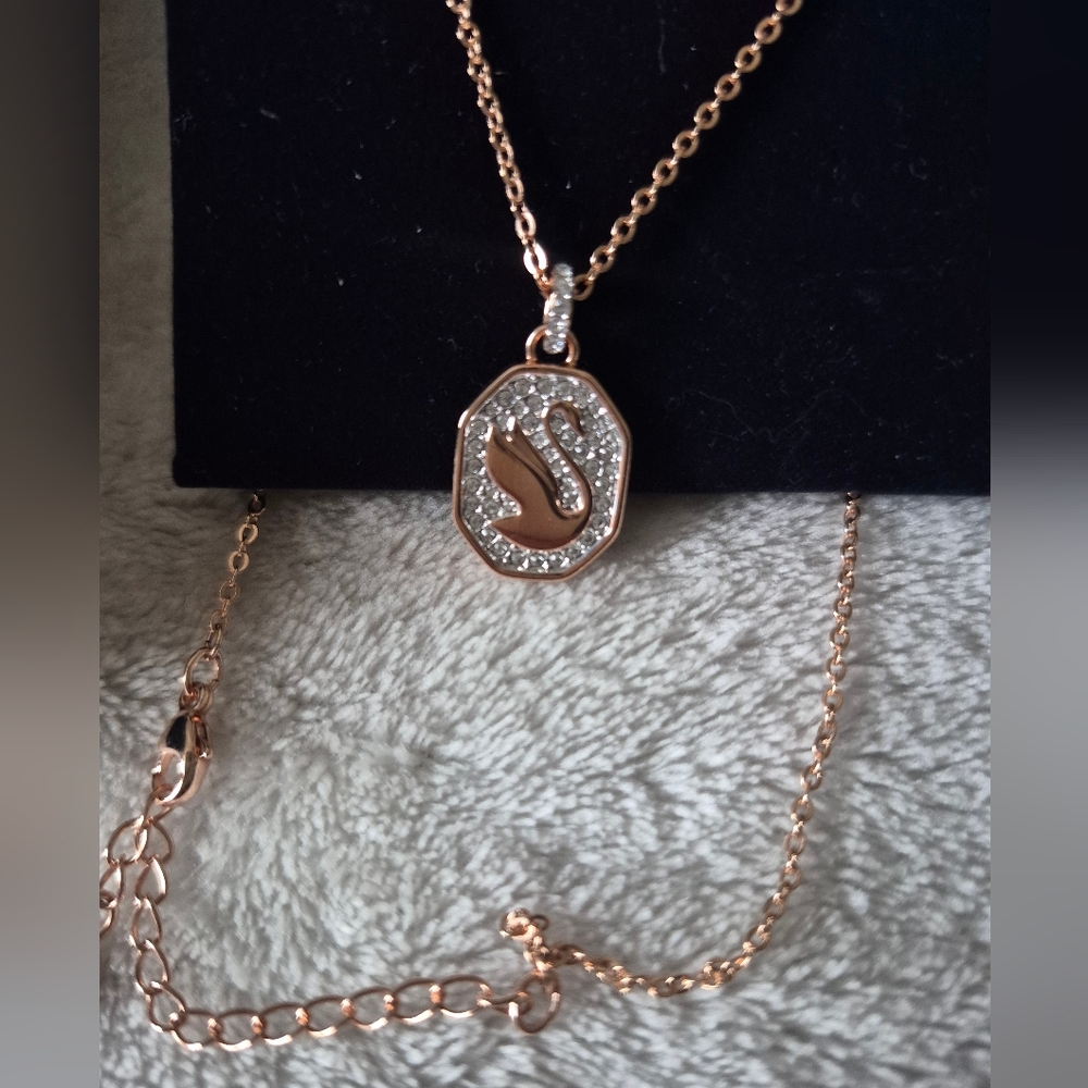 Swarovski Swan Necklace - Picture 4 of 12